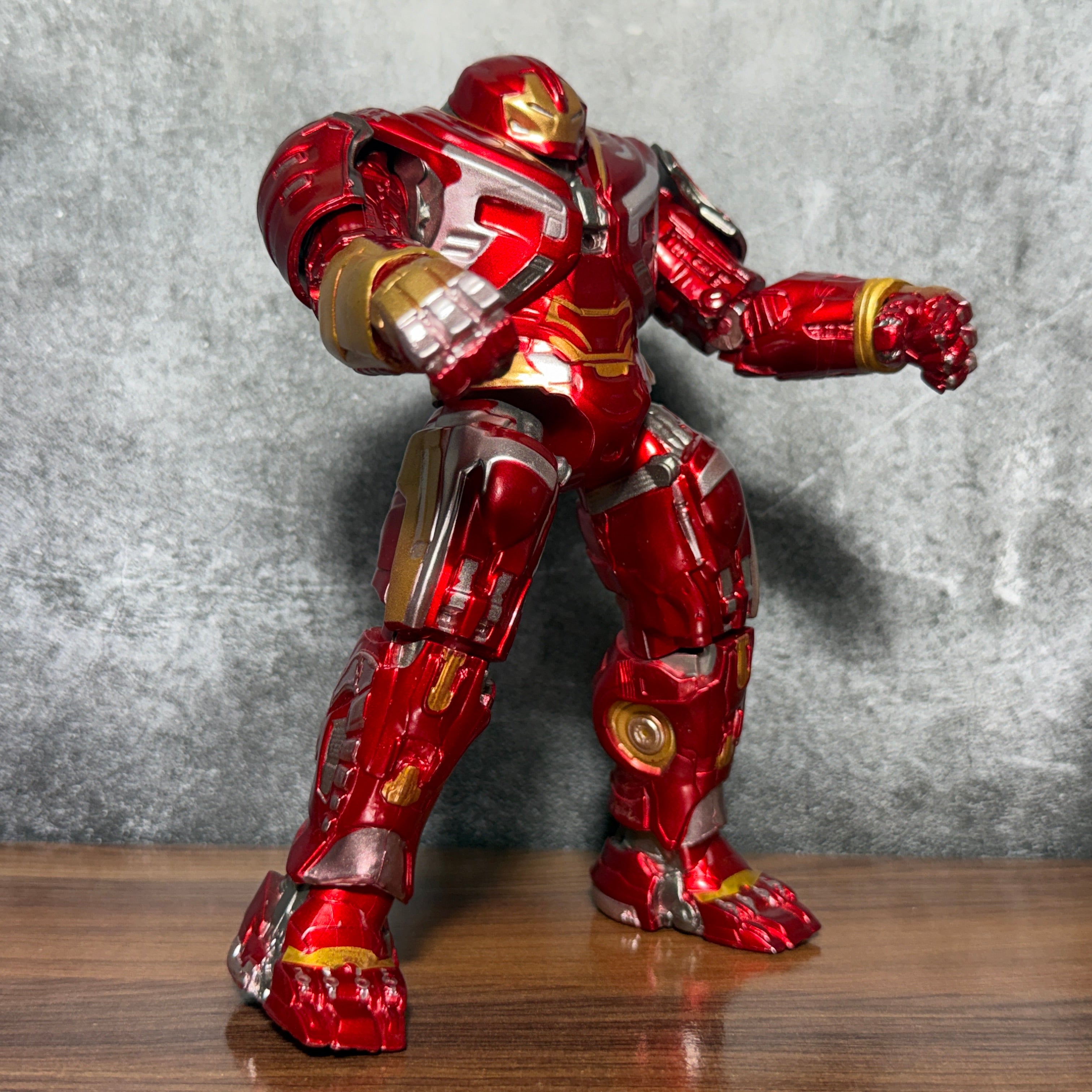 Marvel Avengers Hulkbuster With Movable Action Figure PVC [ 19 CM ] || MARVEL