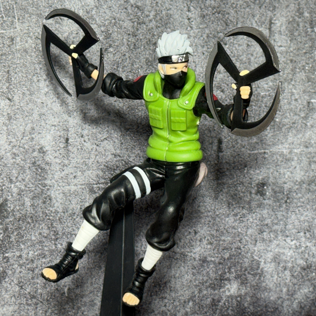 Naruto Shippuden Kakashi Hatake Narutop99 || Dual Windmill Fuma Shuriken Mid-Air Battle Premium Action Figure PVC [ 20 CM ] || NARUTO