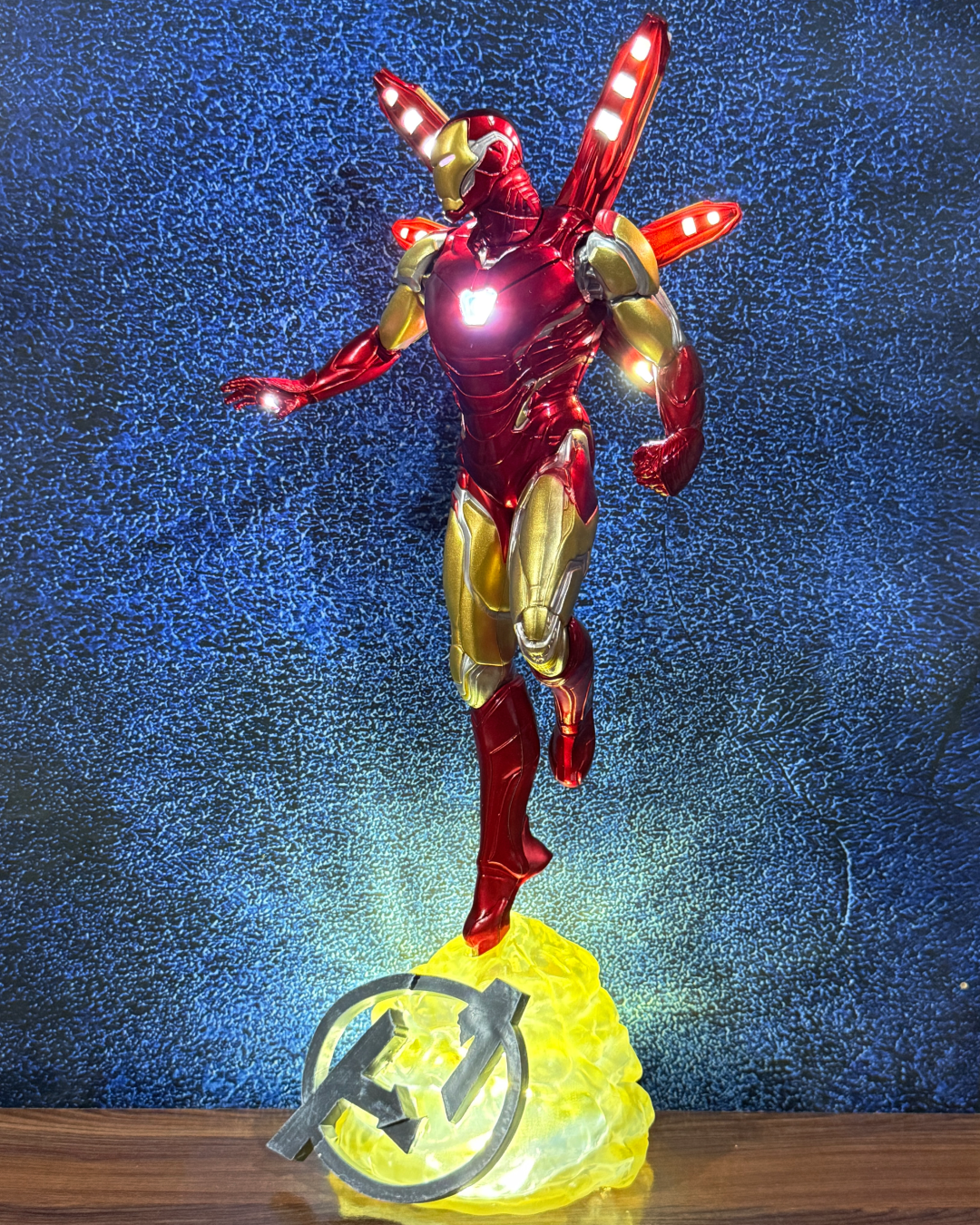 Iron Man Mark 85 Battle LED Light-Up || Avengers: Endgame Premium Collectible Limited Edition Action Figure PVC [ 45 CM ] || MARVEL