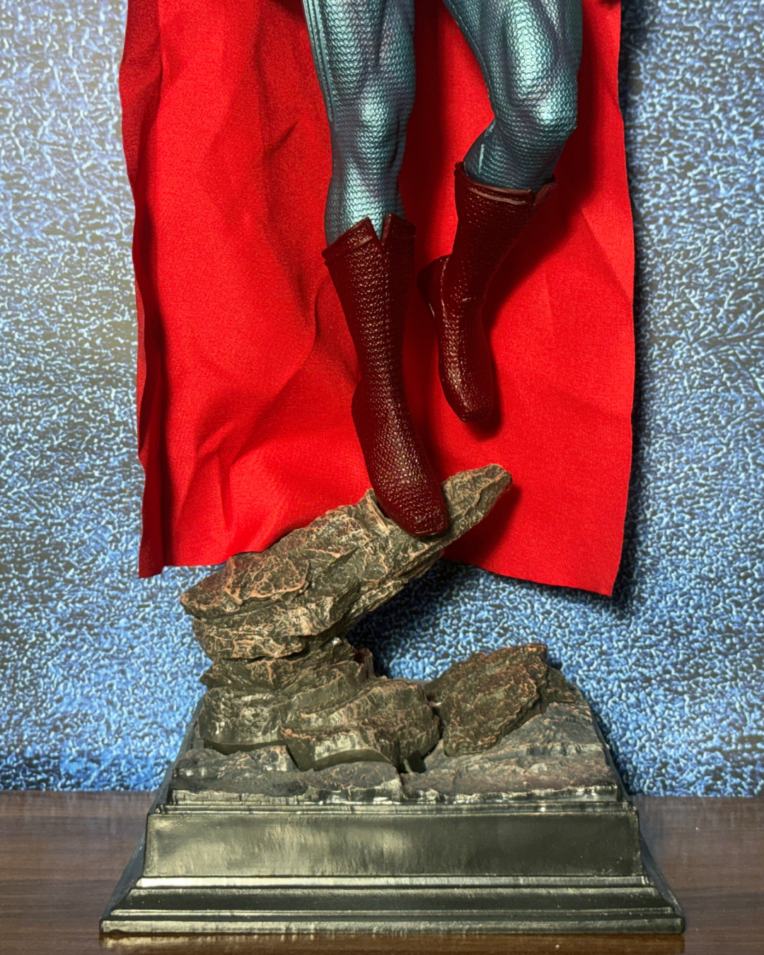 Superman Henry Cavill LED Light-Up with Red LED Eyes & Display Base DC Premium Collectible Limited Edition Action Figure PVC [ 50 CM ] || DC