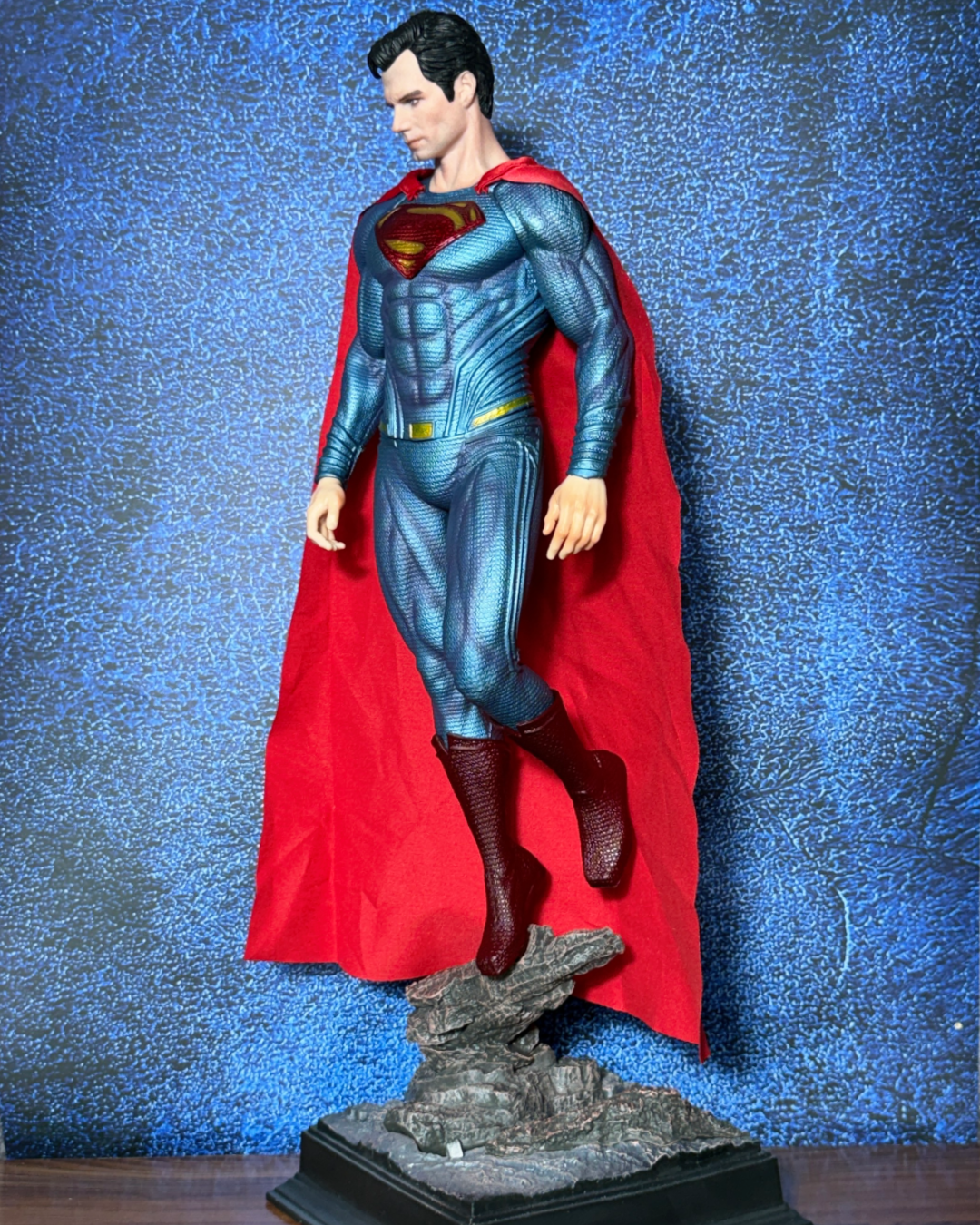 Superman Henry Cavill LED Light-Up with Red LED Eyes & Display Base DC Premium Collectible Limited Edition Action Figure PVC [ 50 CM ] || DC
