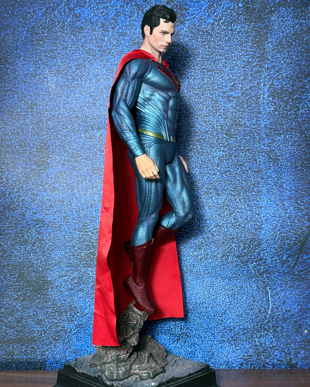 Superman Henry Cavill LED Light-Up with Red LED Eyes & Display Base DC Premium Collectible Limited Edition Action Figure PVC [ 50 CM ] || DC