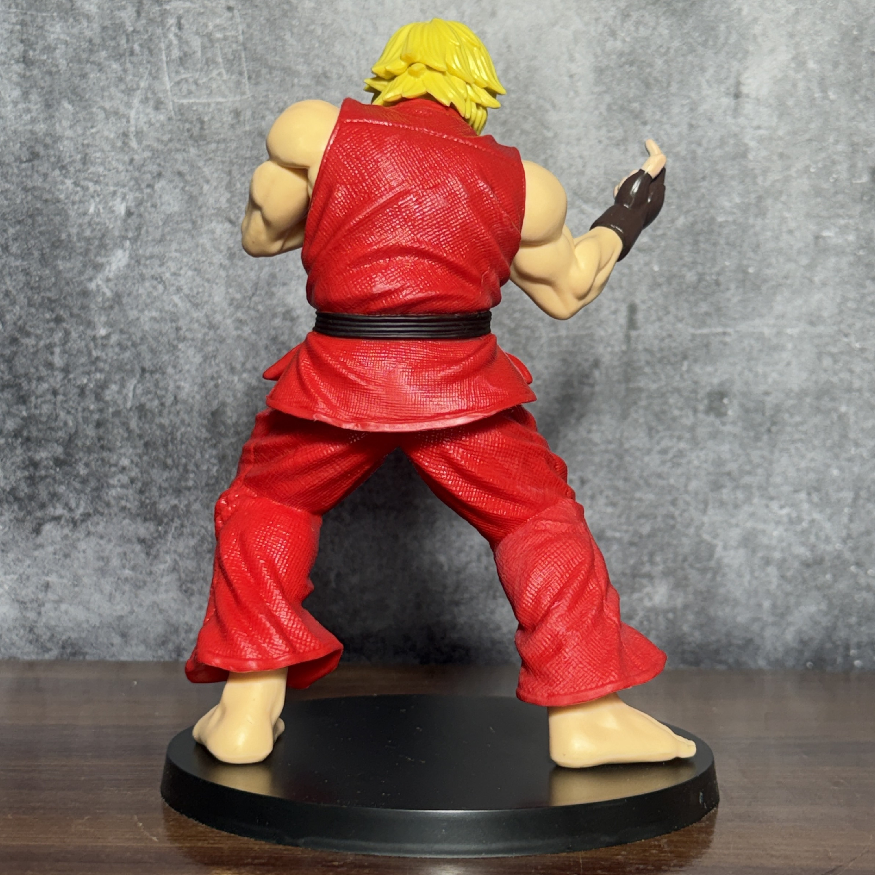 Street Fighter Ken Masters Figurine with Circular Display Base Limited Edition Action Figure PVC [ 20 CM ] || STREET FIGHTER