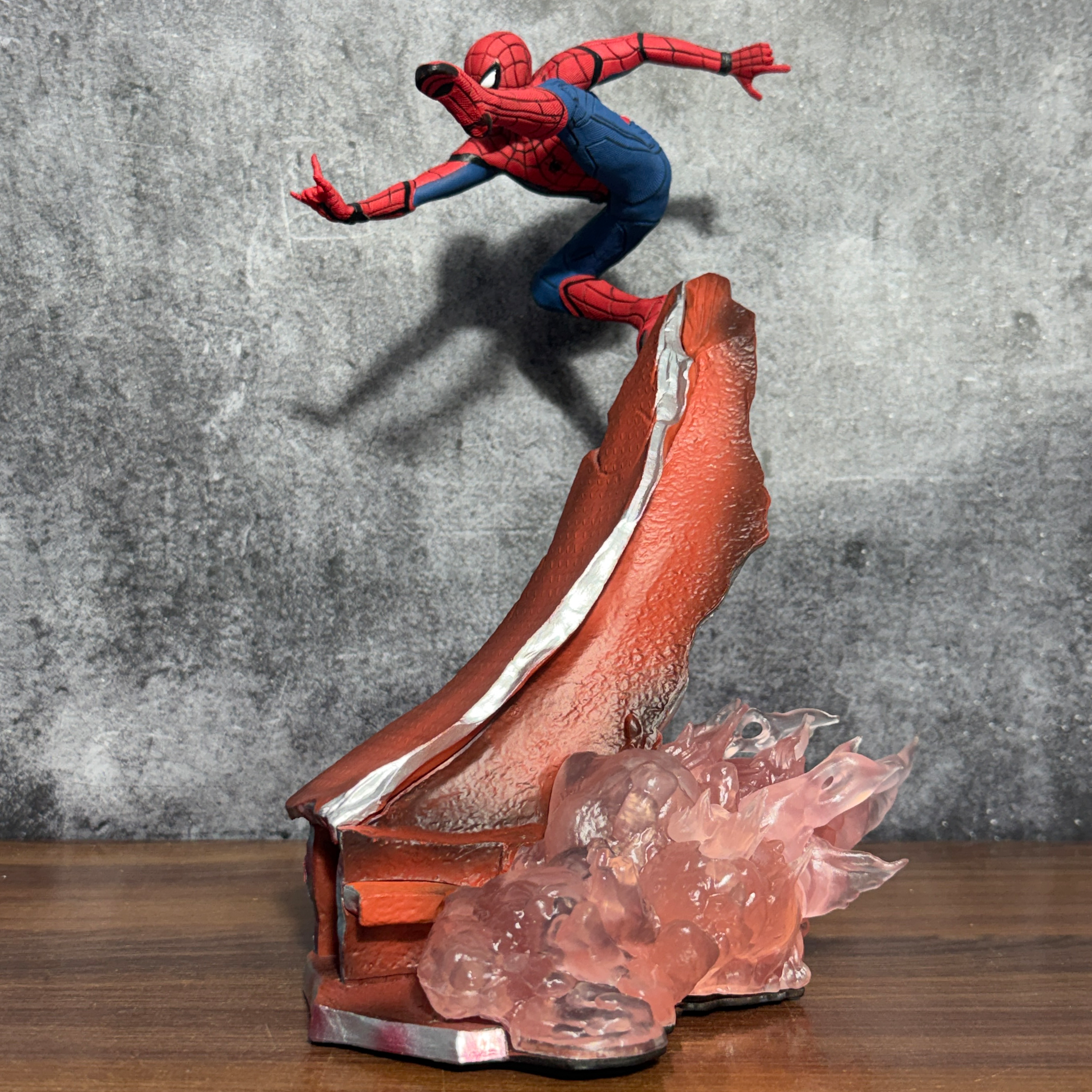 Marvel Spider-Man Homecoming Premium Collectible Statue (26 cm Height)