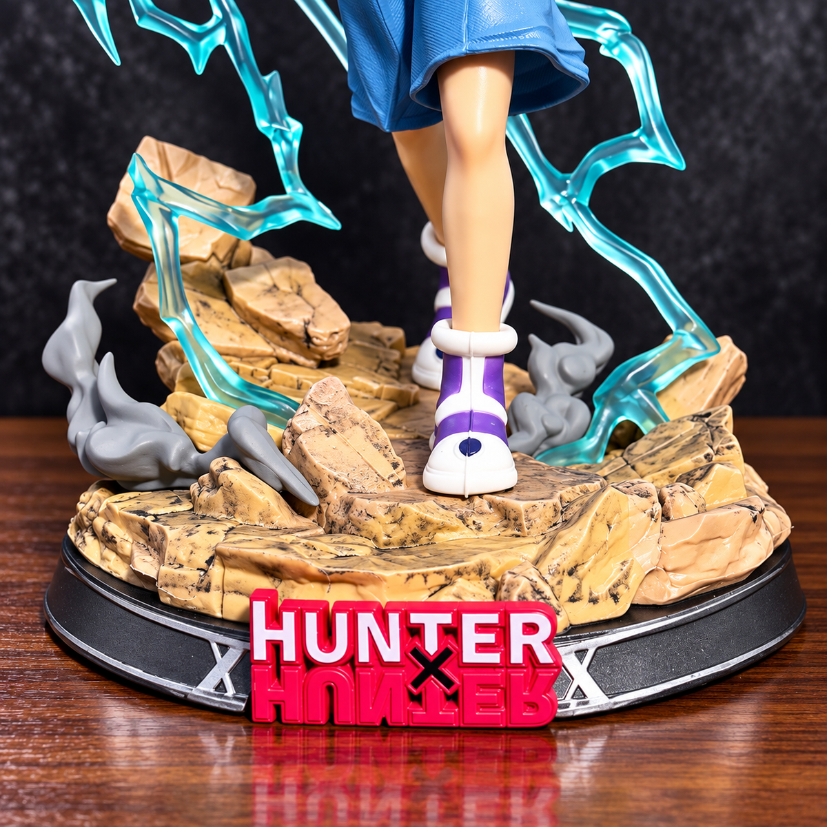 Hunter x Hunter Killua Zoldyck Action Figure (29cm) – Hunter Exam Badge #99 Collectible Statue with Lightning Aura & Heart Diorama Base