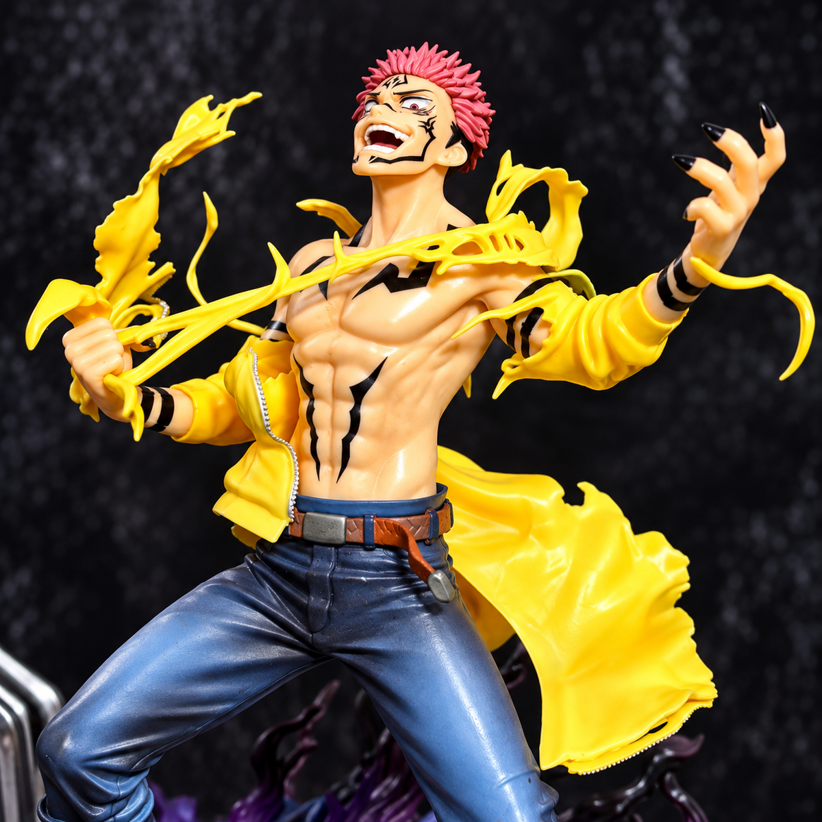 Jujutsu Kaisen Ryomen Sukuna Action Figure (30cm) – King of Curses Battle Scene Collectible Statue with Dynamic Effect Base