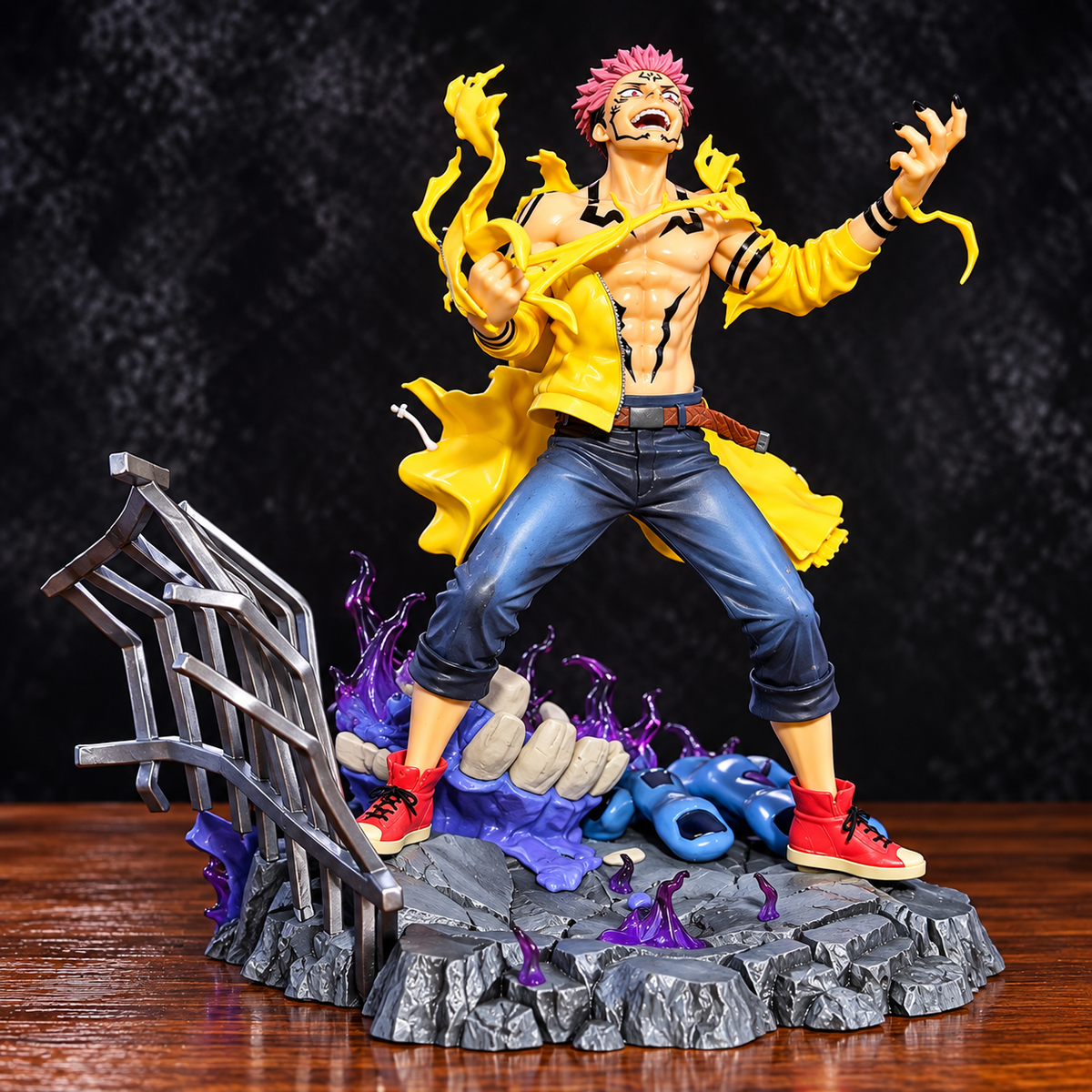 Jujutsu Kaisen Ryomen Sukuna Action Figure (30cm) – King of Curses Battle Scene Collectible Statue with Dynamic Effect Base