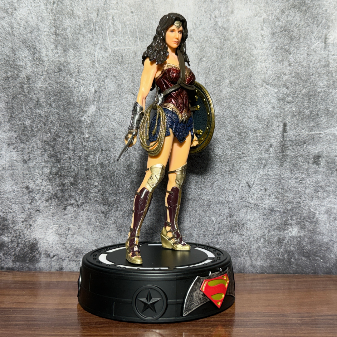 DC Wonder Woman LED Base Gal Gadot Limited Edition PVC Action figure [ 21 CM ] || DC