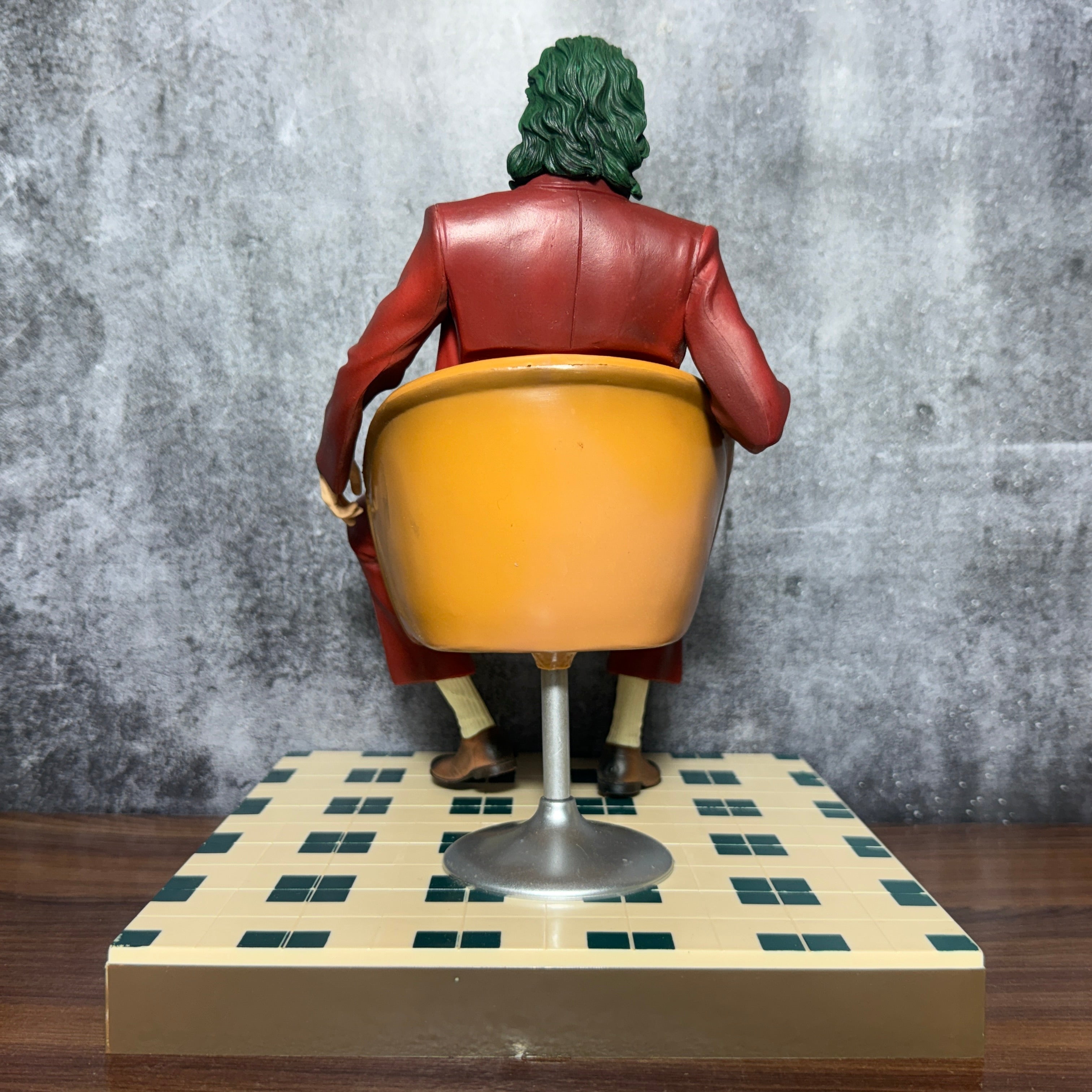 Scale Joker Masterpiece Collector’s Figure with Diorama Base Limited Edition PVC Action figure [ 30 CM ] || DC
