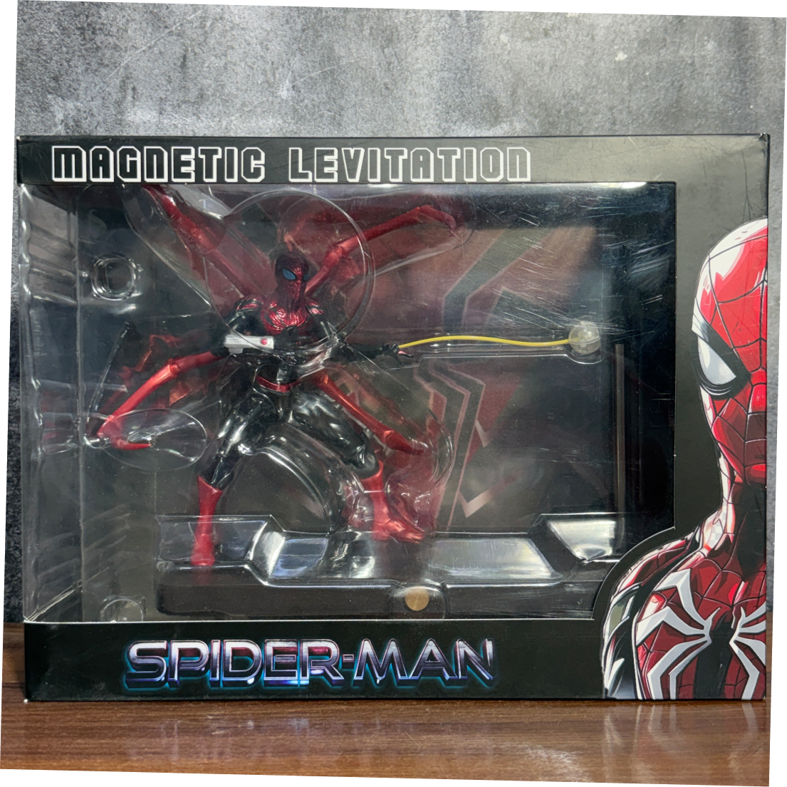 Epic SPIDER-MANN Magnetic Levitating LED Night Light & Desk Lamp Action Figure (RED) || MARVEL