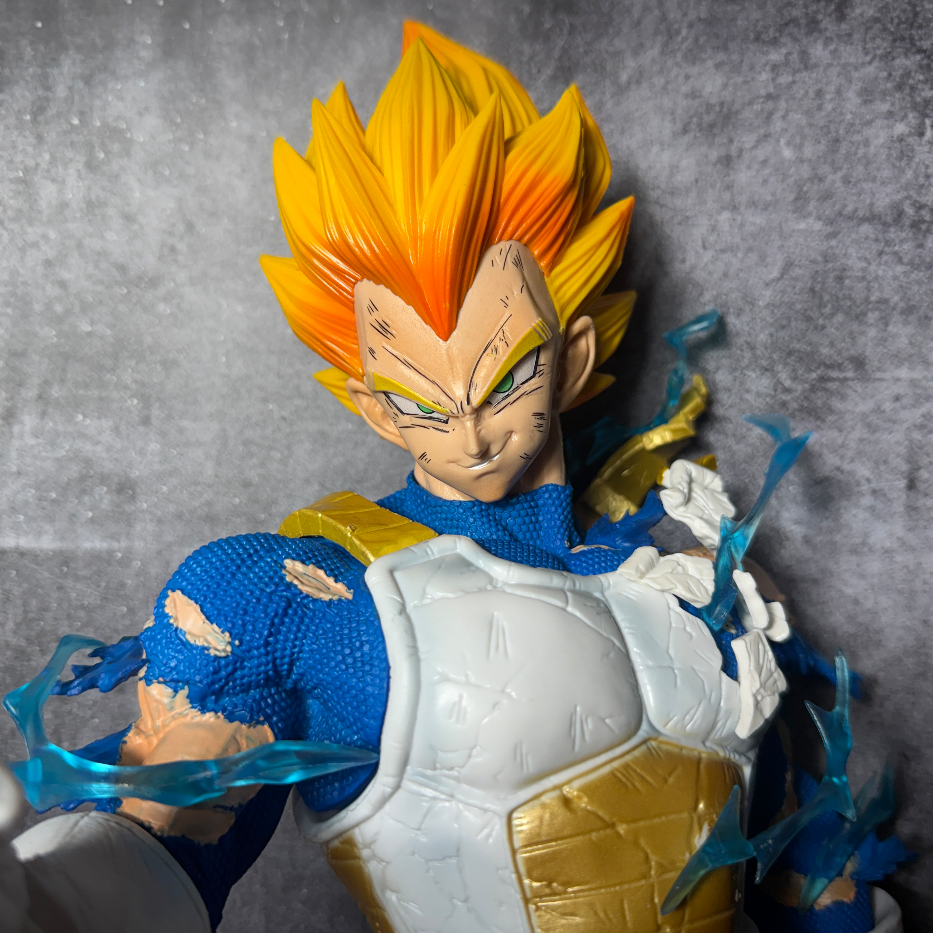 Premium Dragon Ball Z Vegeta With With LED 1 Head & 3 Interchangeable Heads Battle Mode  Action Figure [43 CM] PVC Action figure || DRAGON BALL Z