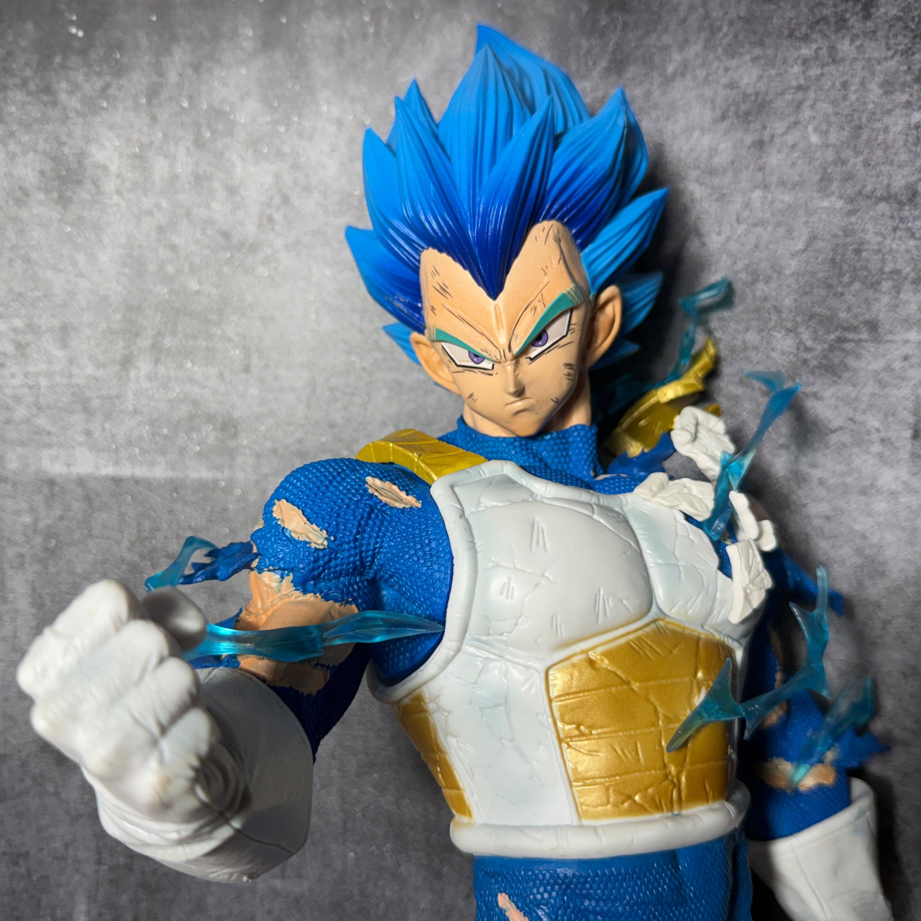 Premium Dragon Ball Z Vegeta With With LED 1 Head & 3 Interchangeable Heads Battle Mode  Action Figure [43 CM] PVC Action figure || DRAGON BALL Z