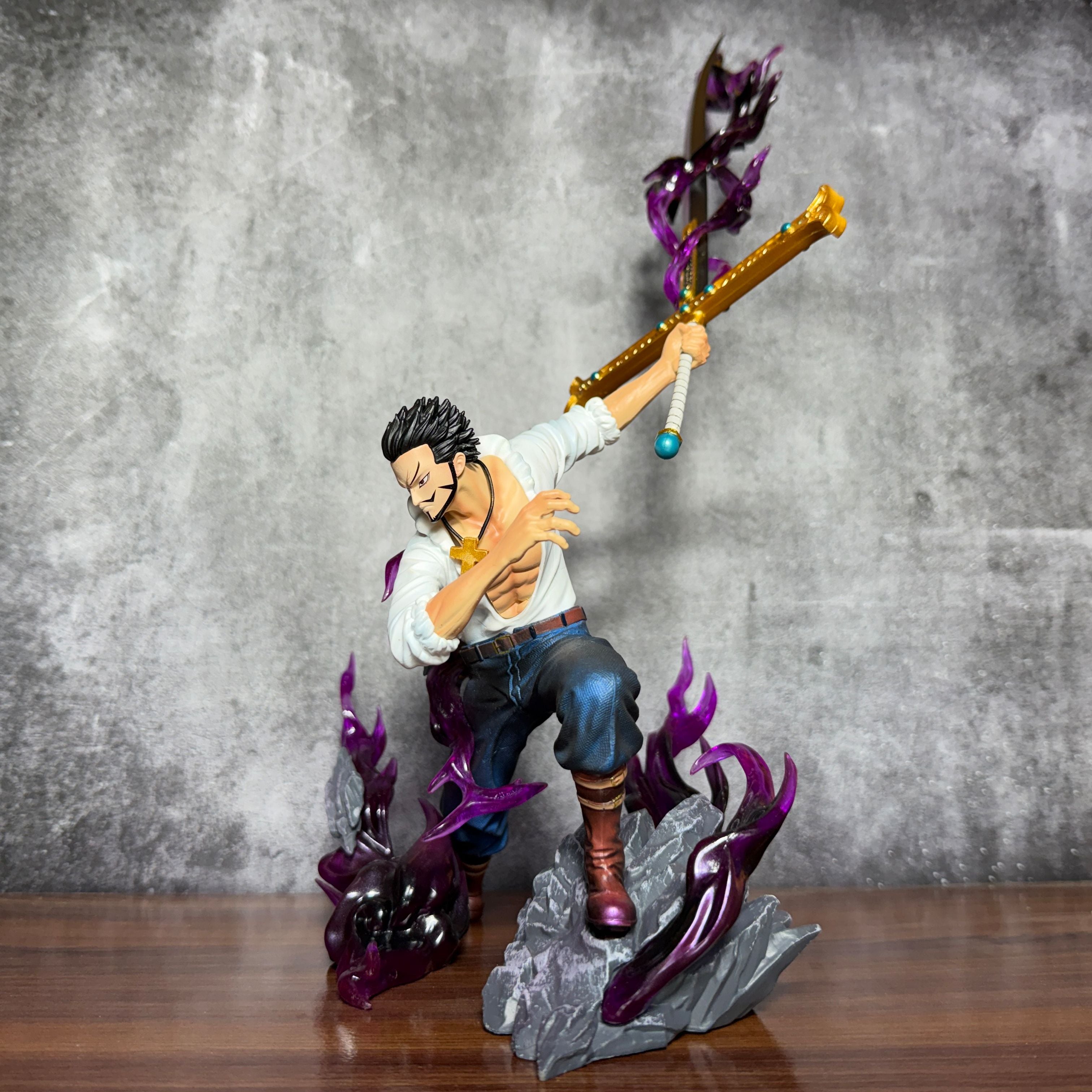 One Piece Dracule Mihawk World's Greatest Swordsman With Special Effect [35 CM] PVC Action figure || ONE PIECE