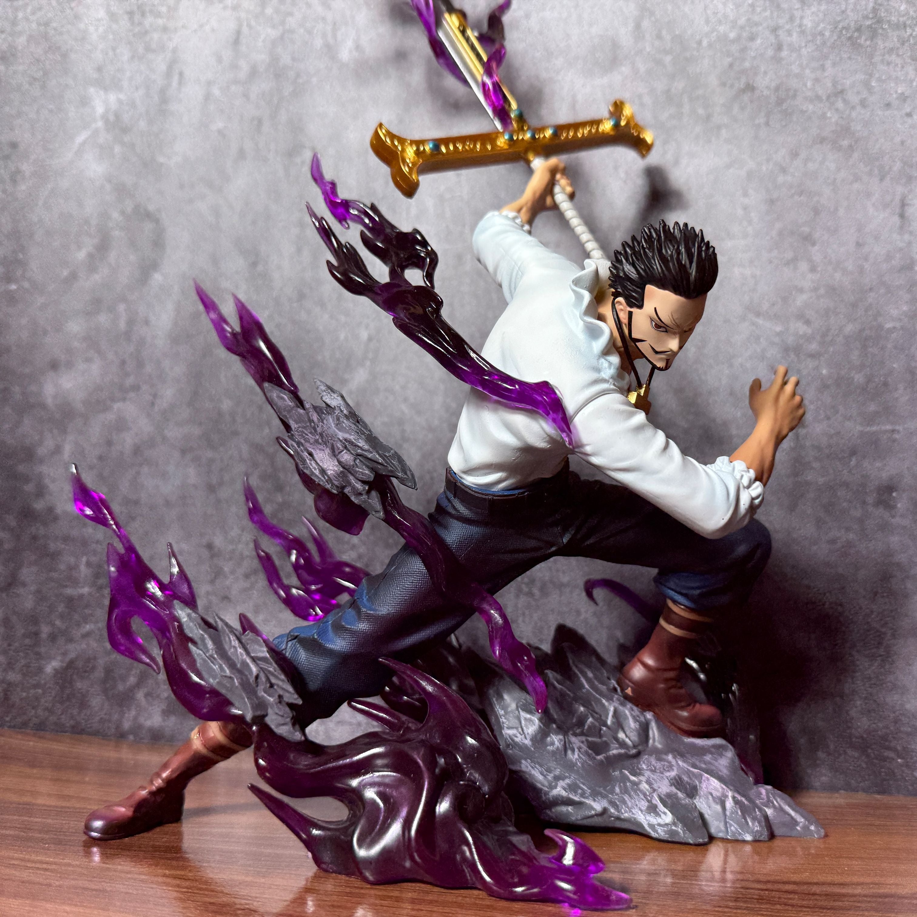 One Piece Dracule Mihawk World's Greatest Swordsman With Special Effect [35 CM] PVC Action figure || ONE PIECE