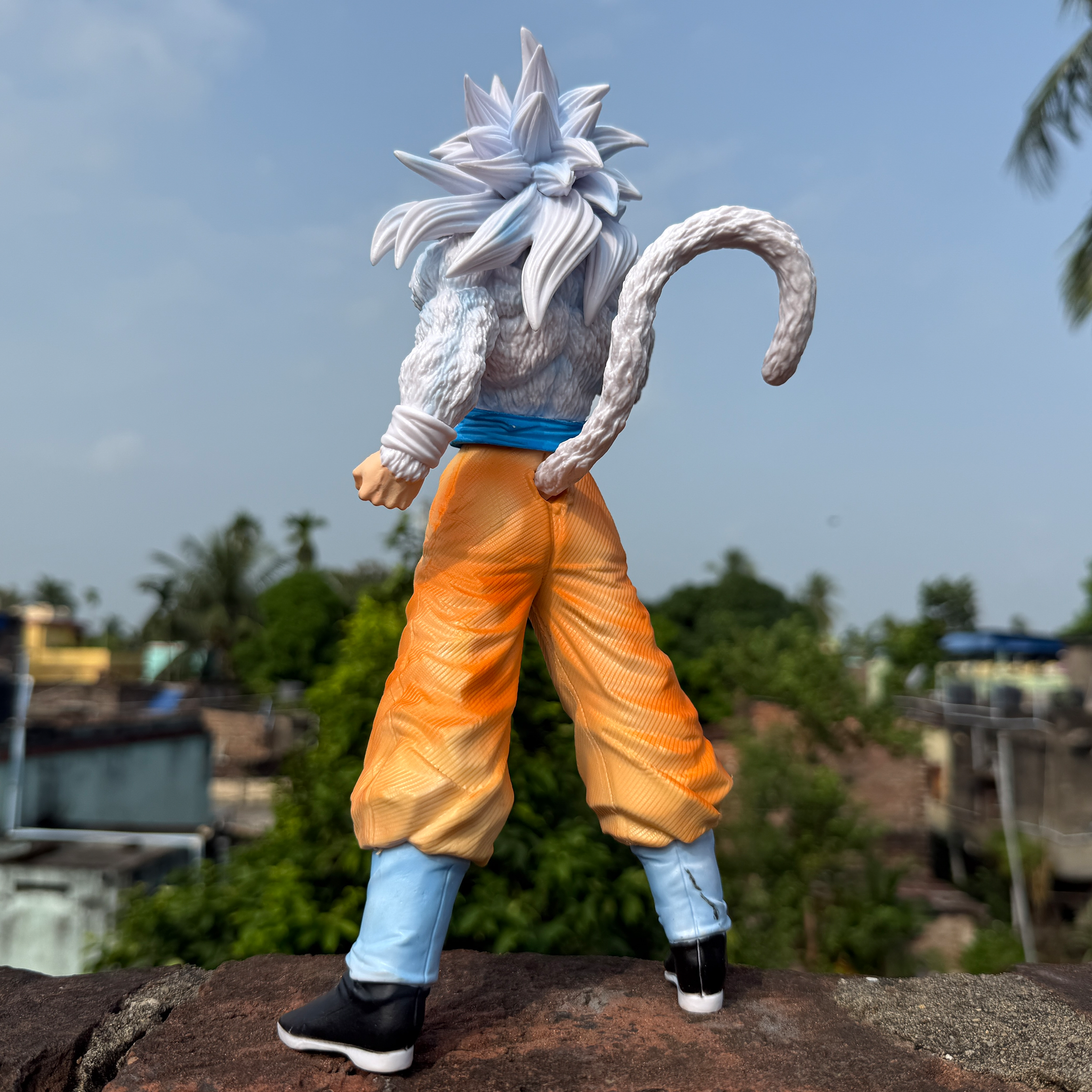 Dragon Ball Z Super Saiyan 5 Goku limited edition PVC Action figure [30 cm] || DRAGON BALL Z