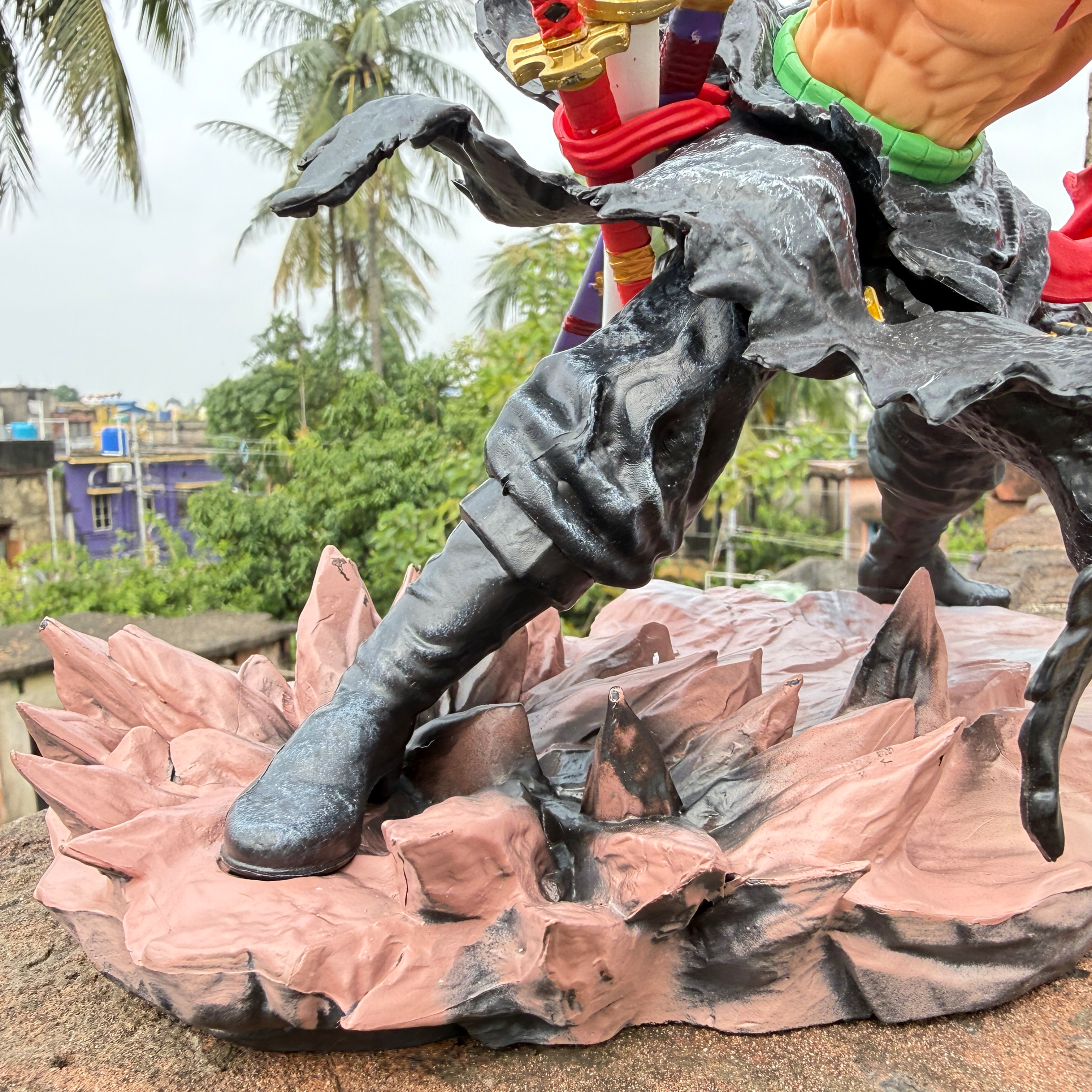 Zoro In Battle Worn State Bloody Zoro Swords with Double-Headed limited edition PVC Action figure [35 cm] || ONE PIECE