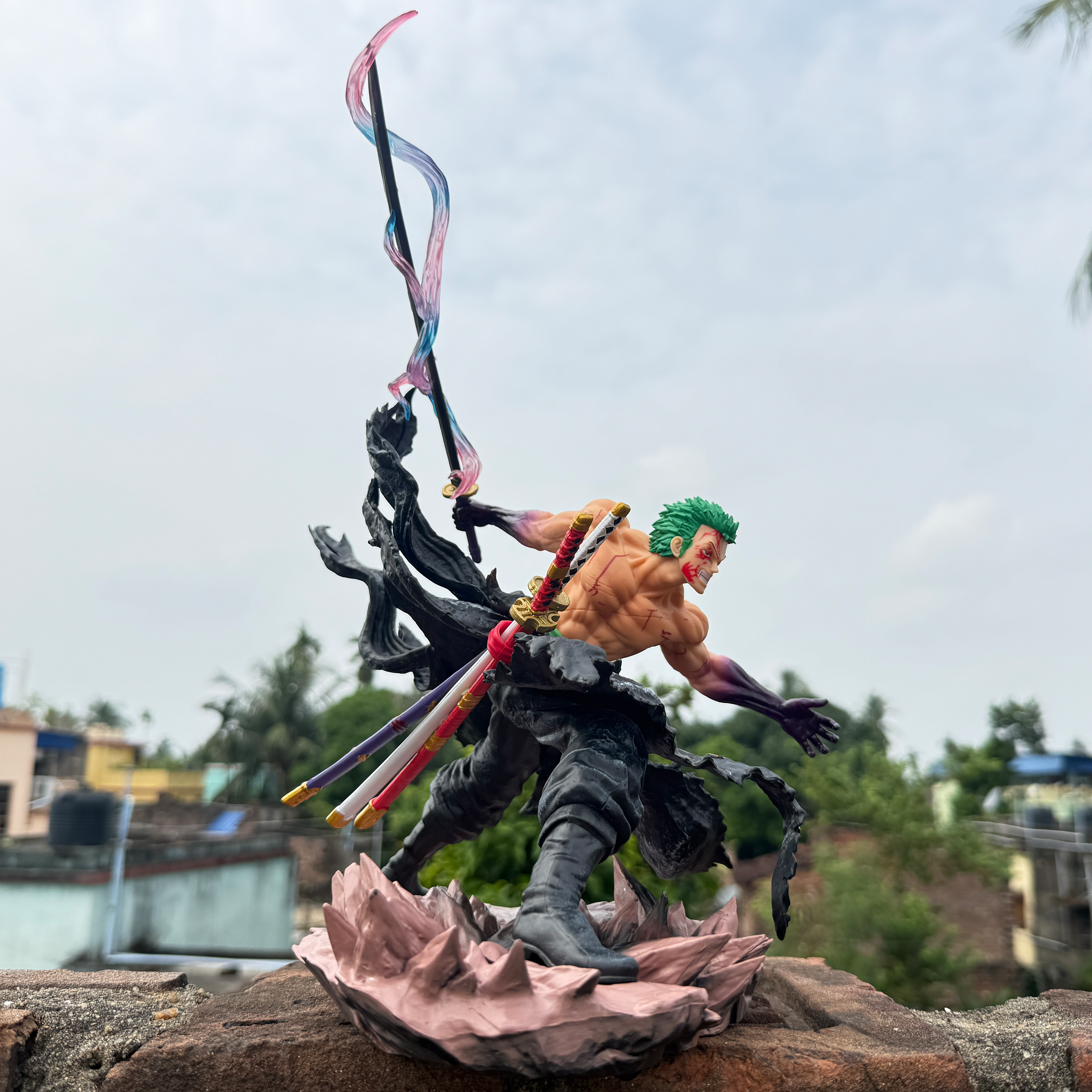 Zoro In Battle Worn State Bloody Zoro Swords with Double-Headed limited edition PVC Action figure [35 cm] || ONE PIECE