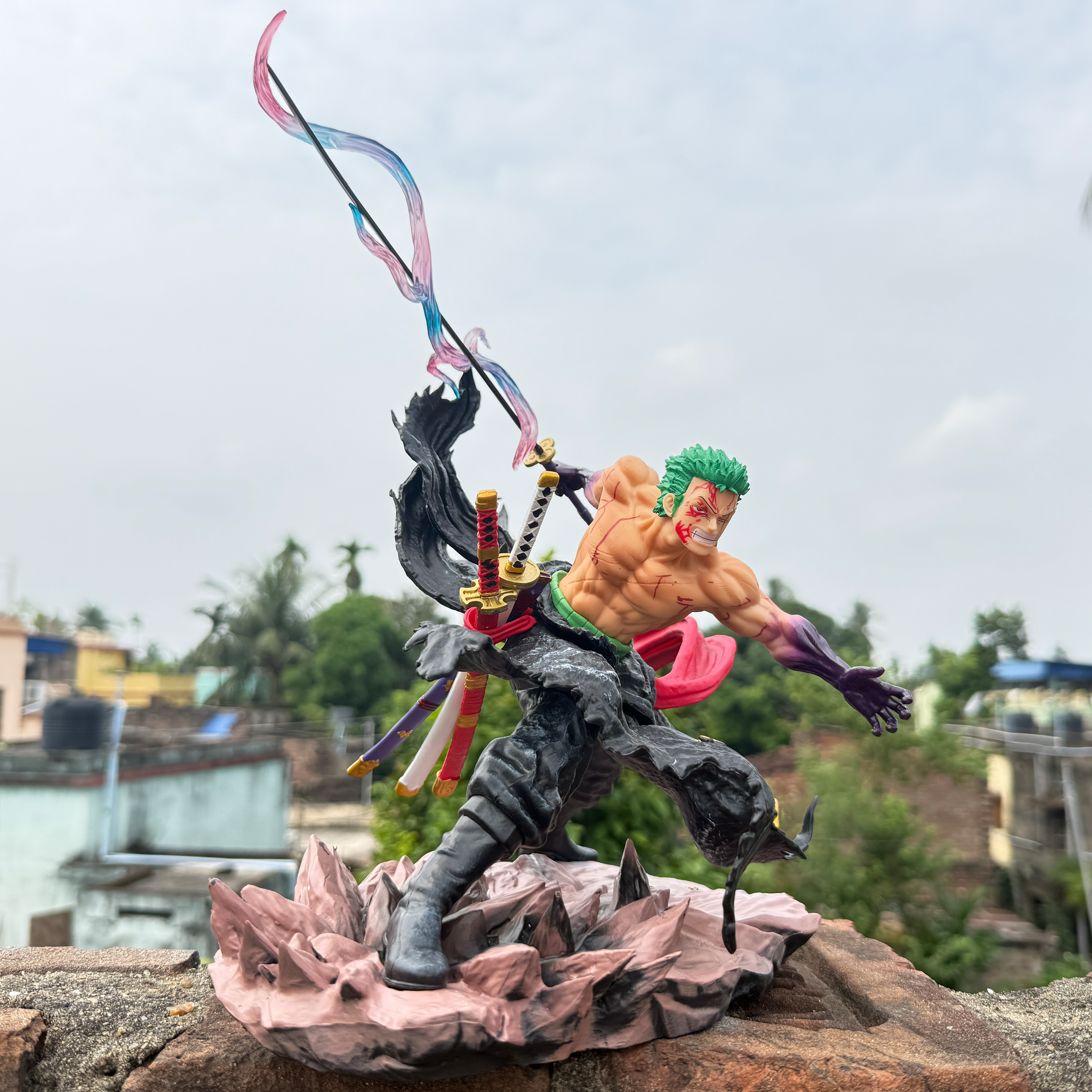 Zoro In Battle Worn State Bloody Zoro Swords with Double-Headed limited edition PVC Action figure [35 cm] || ONE PIECE