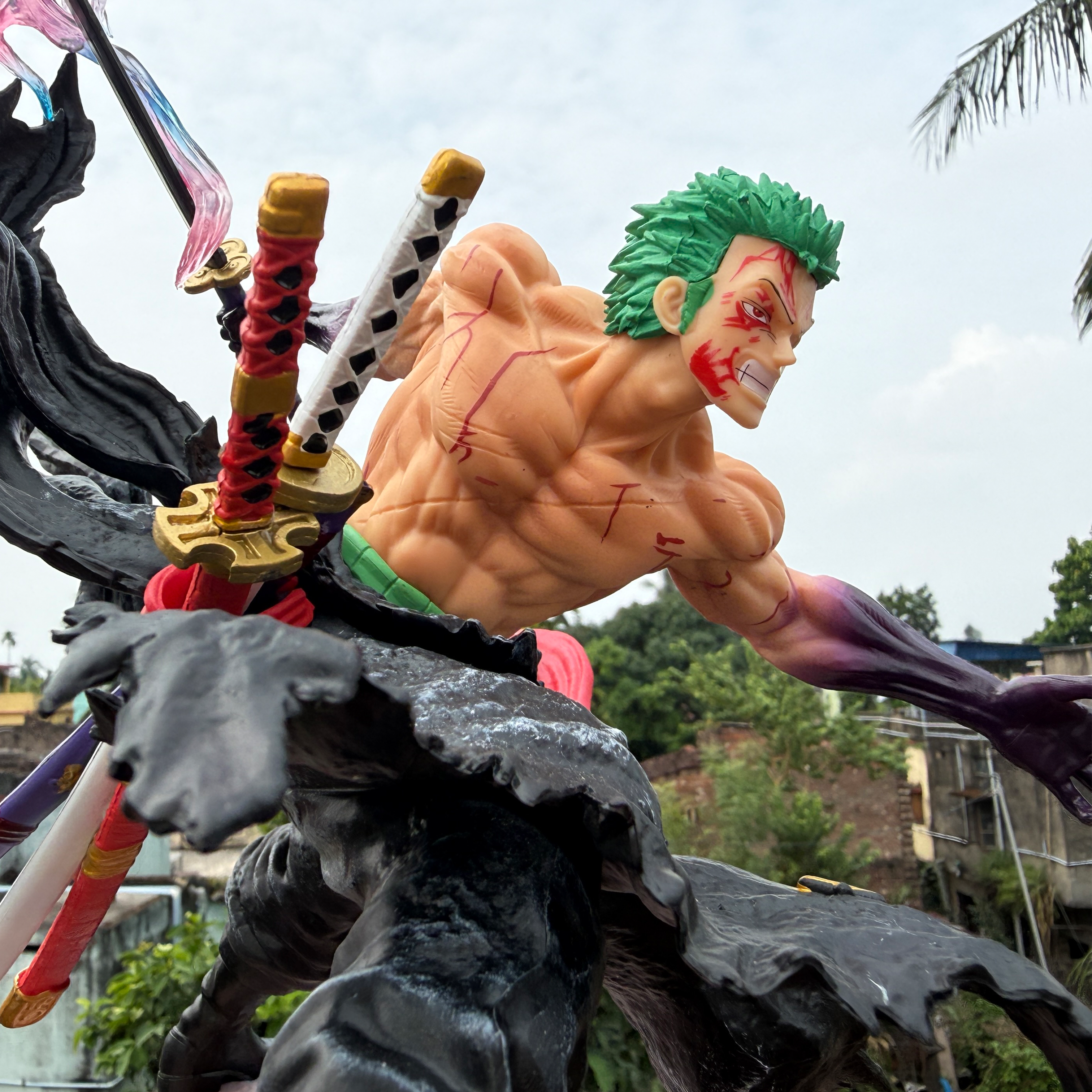 Zoro In Battle Worn State Bloody Zoro Swords with Double-Headed limited edition PVC Action figure [35 cm] || ONE PIECE