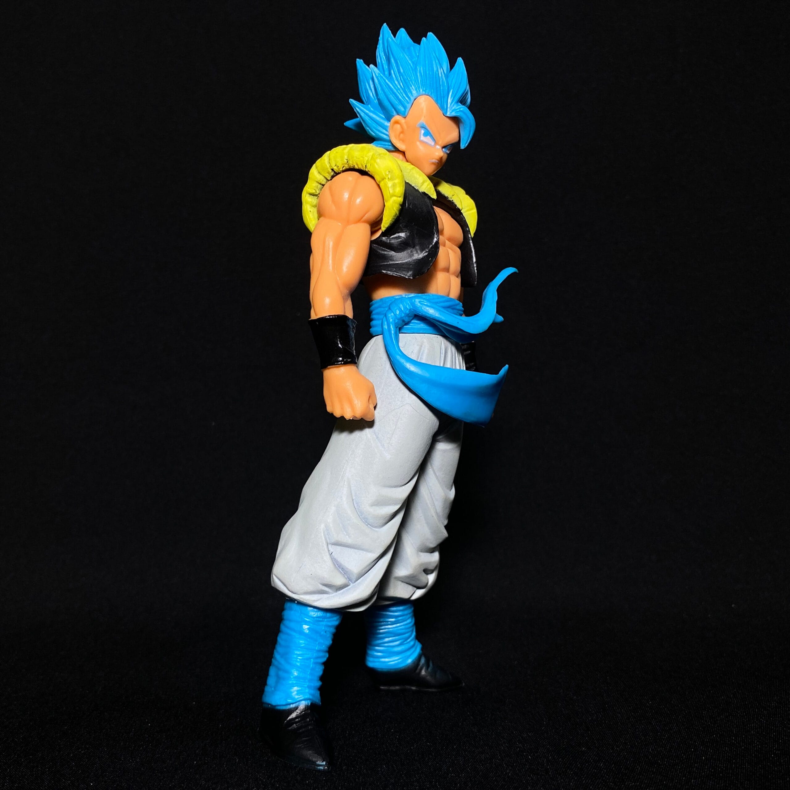 Dragon Ball Z Super Saiyan God Gogeta PVC Action figure [17 cm] || DRAGON BALL Z