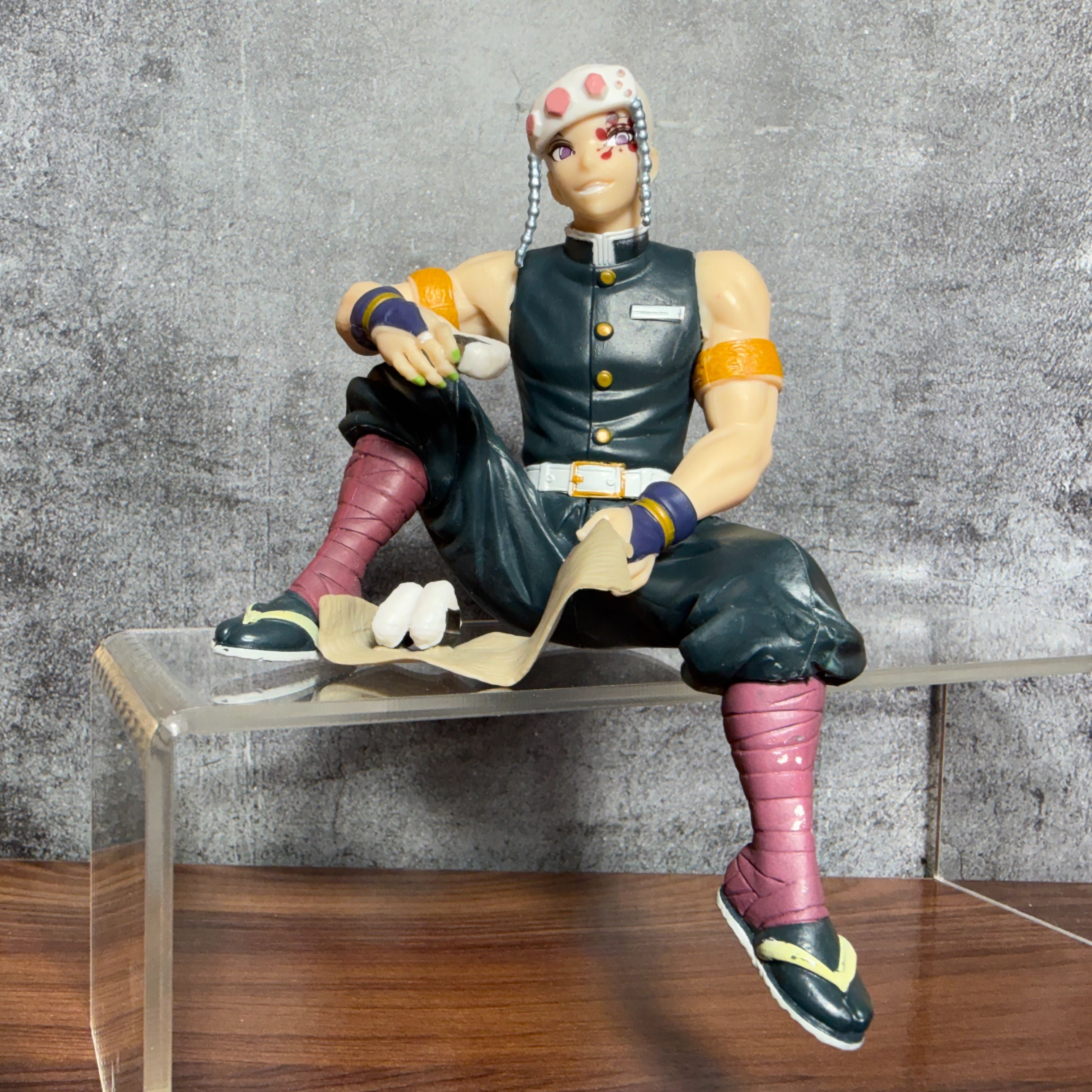 Tengen Uzui Sitting Action Figure [15cm] || DEMON SLAYER