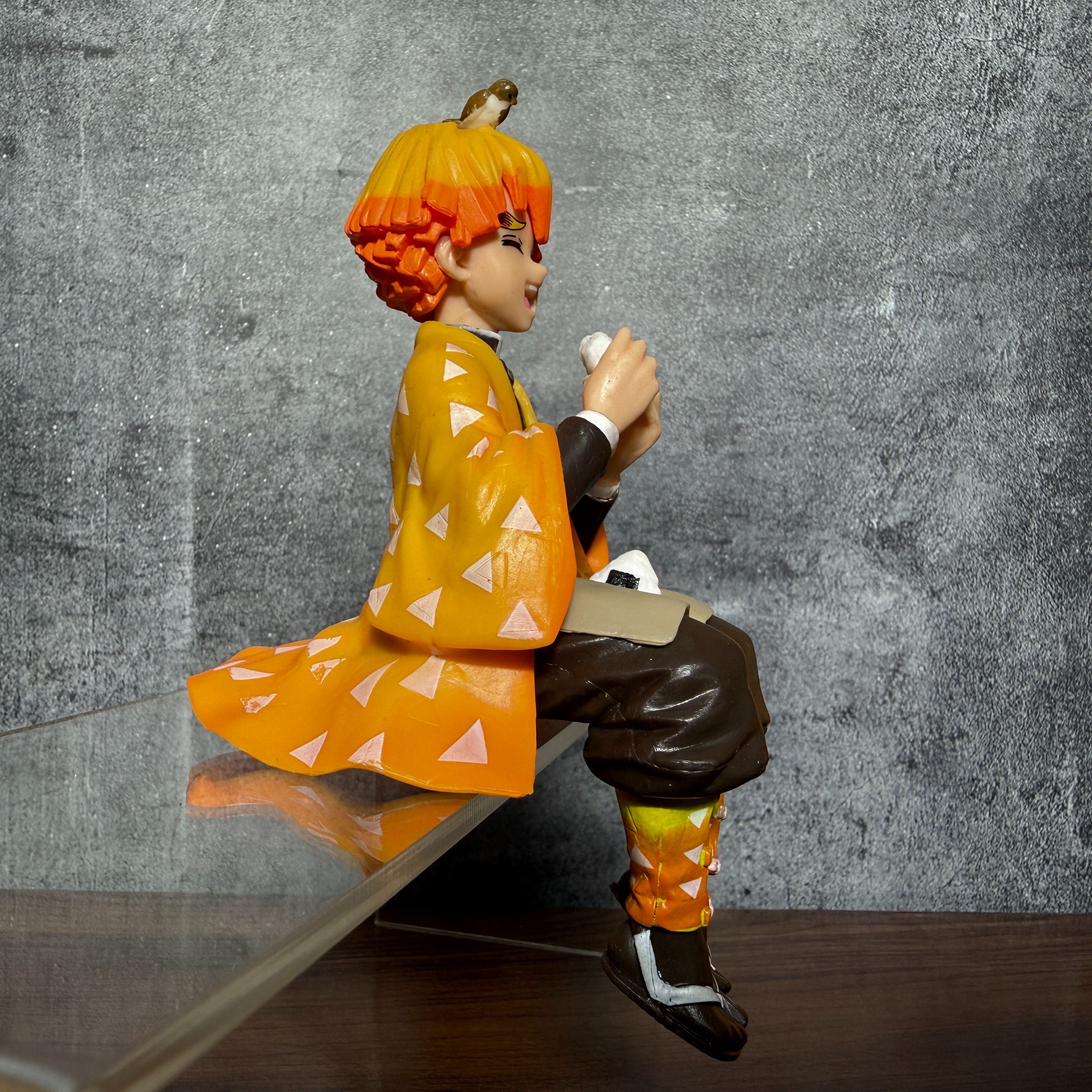 Zenitsu Agatsuma Sitting Action Figure [15cm] || DEMON SLAYER
