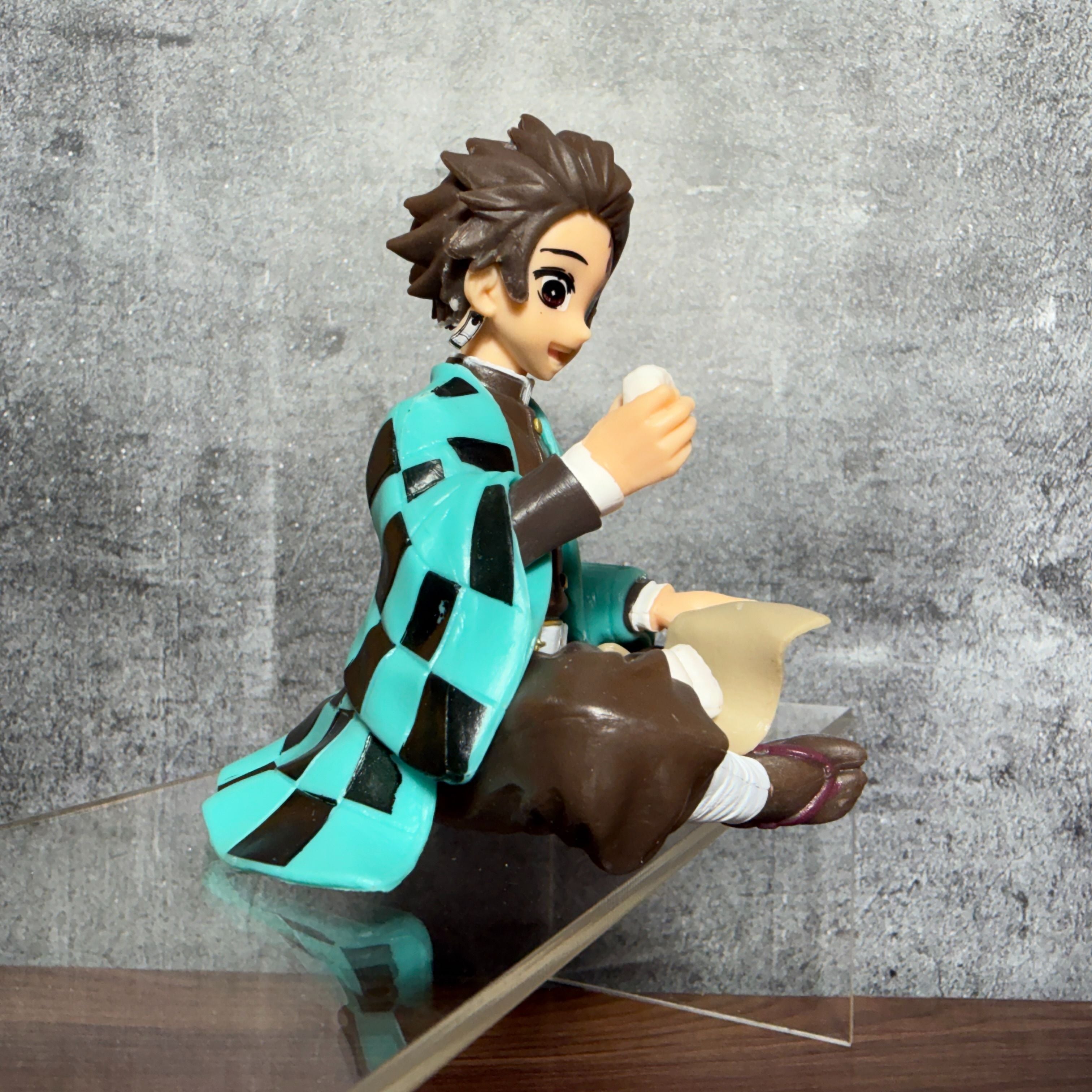 Tanjiro Kamado Sitting Action Figure [15cm] || DEMON SLAYER