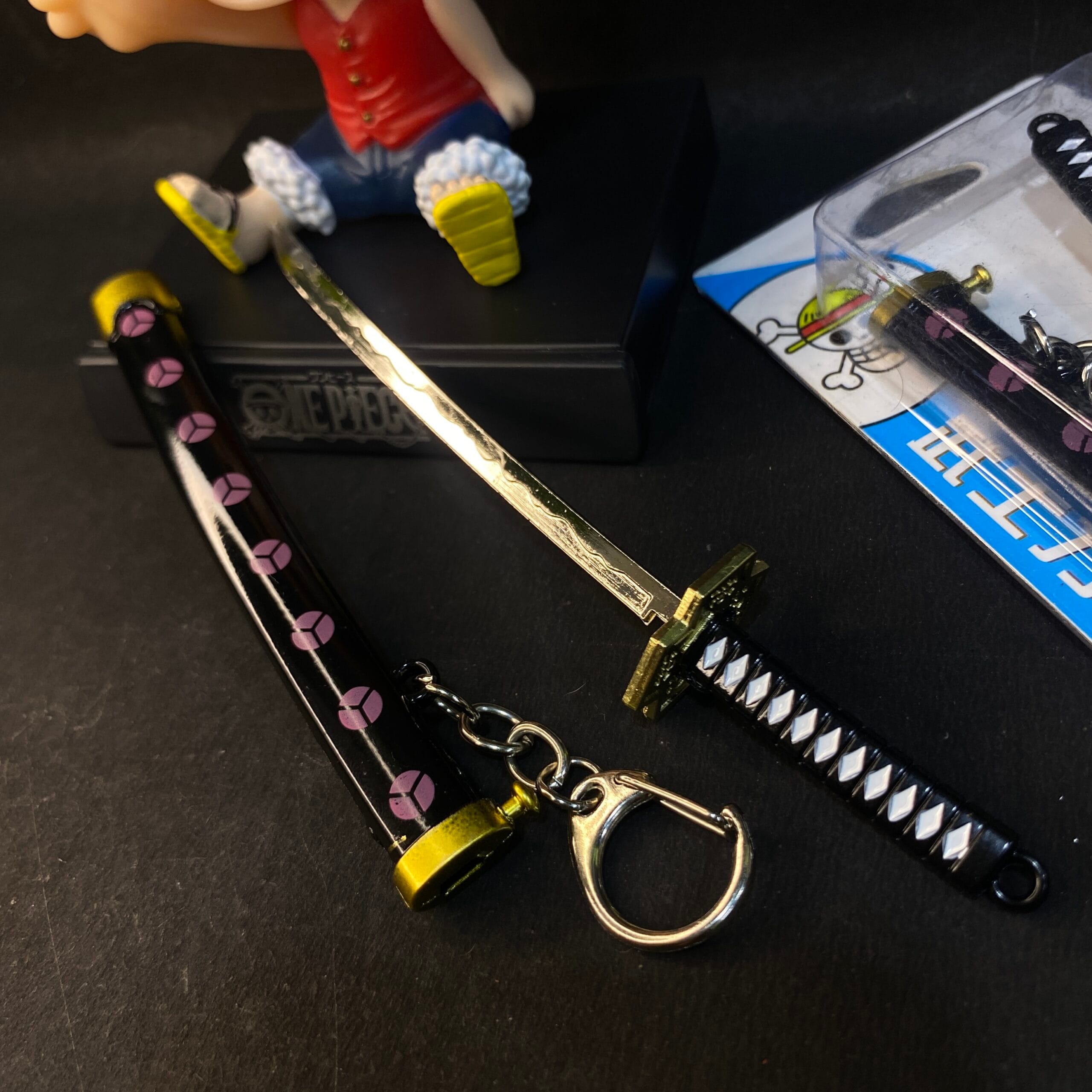 Button Lock Black Metal Katana Keychains [16 CM] Keyring Model 8 || KATANA KEYCHAIN