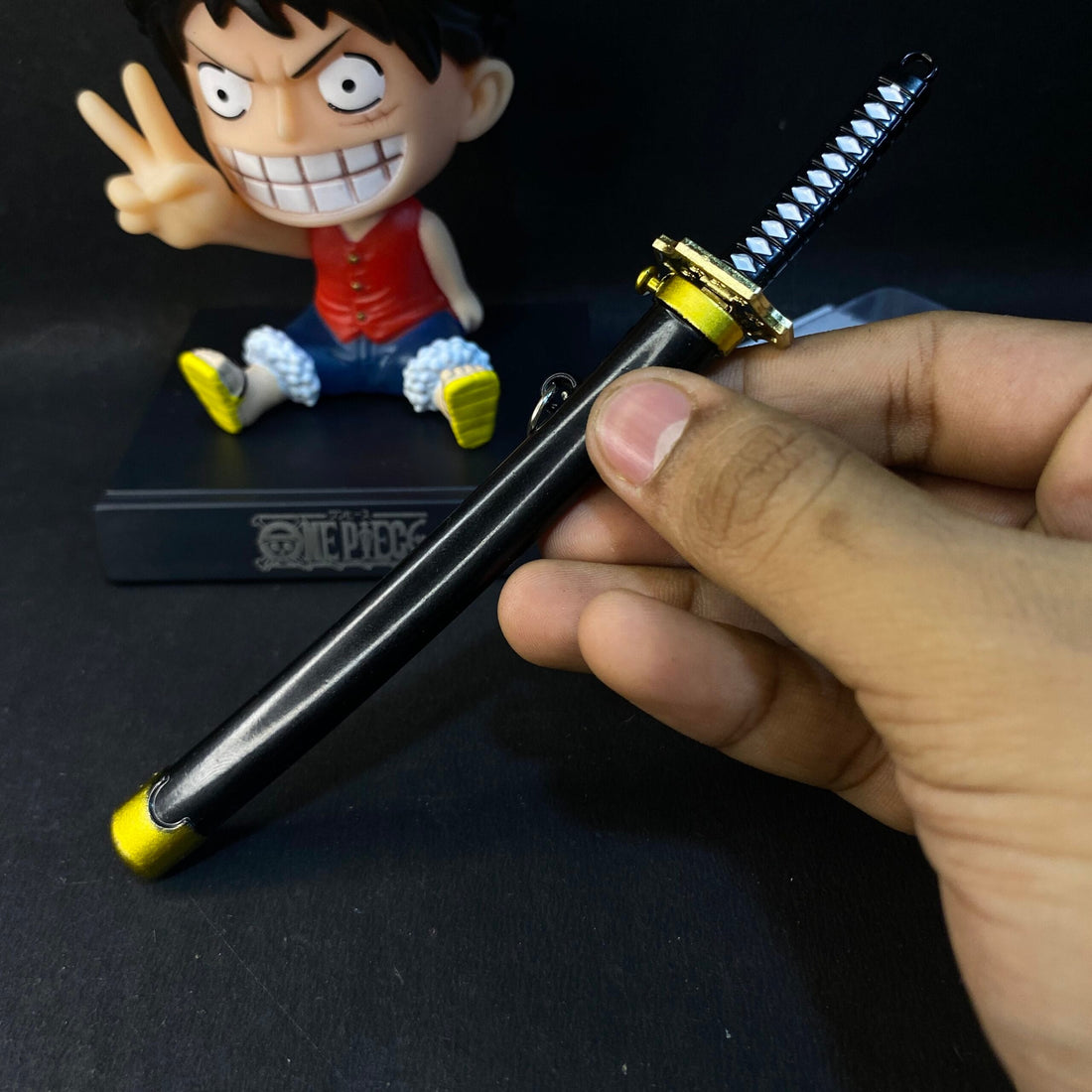 Button Lock Black Metal Katana Keychains [16 CM] Keyring Model 9 || KATANA KEYCHAIN