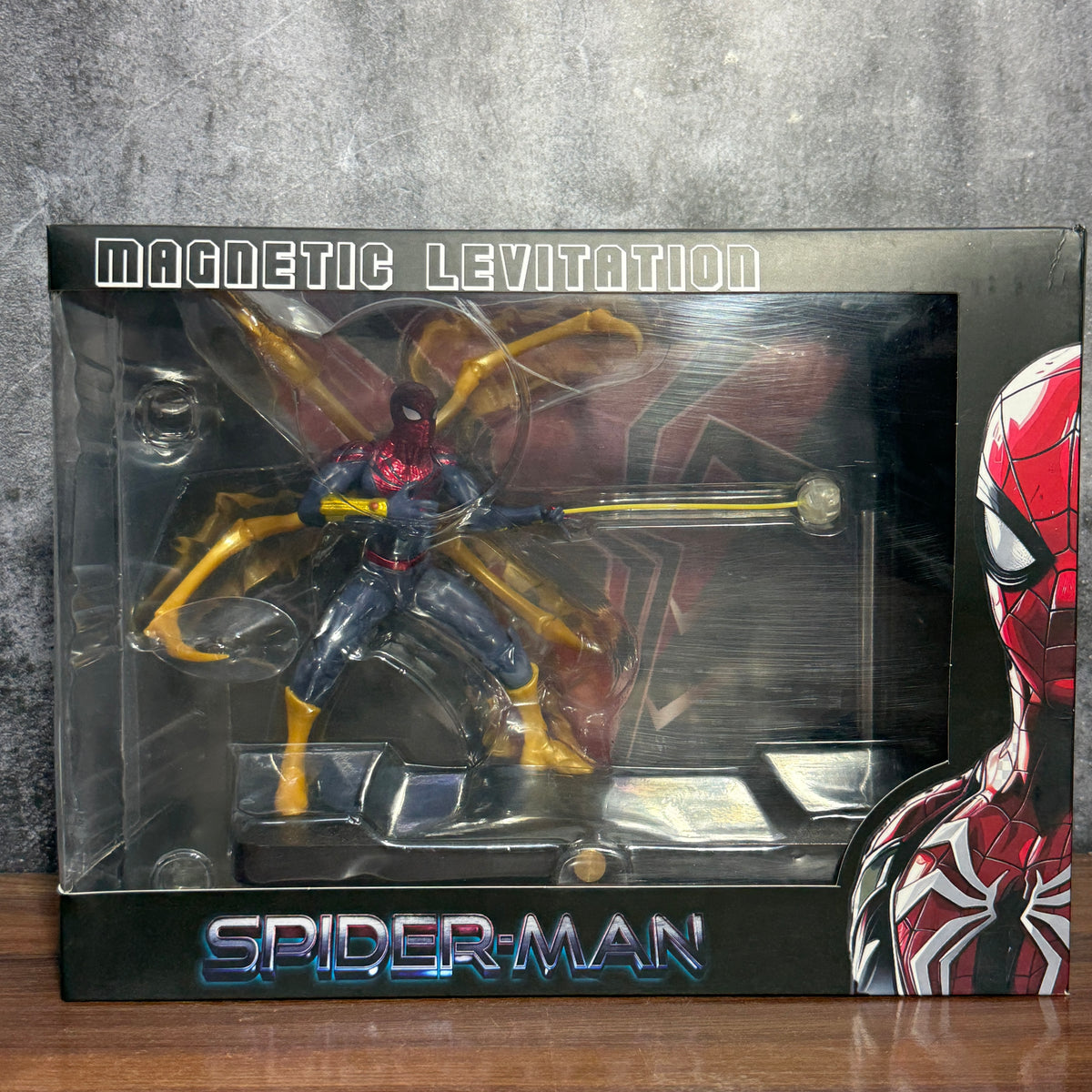 Epic SPIDER-MANN Magnetic Levitating LED Night Light & Desk Lamp Action Figure (GOLD) || MARVEL