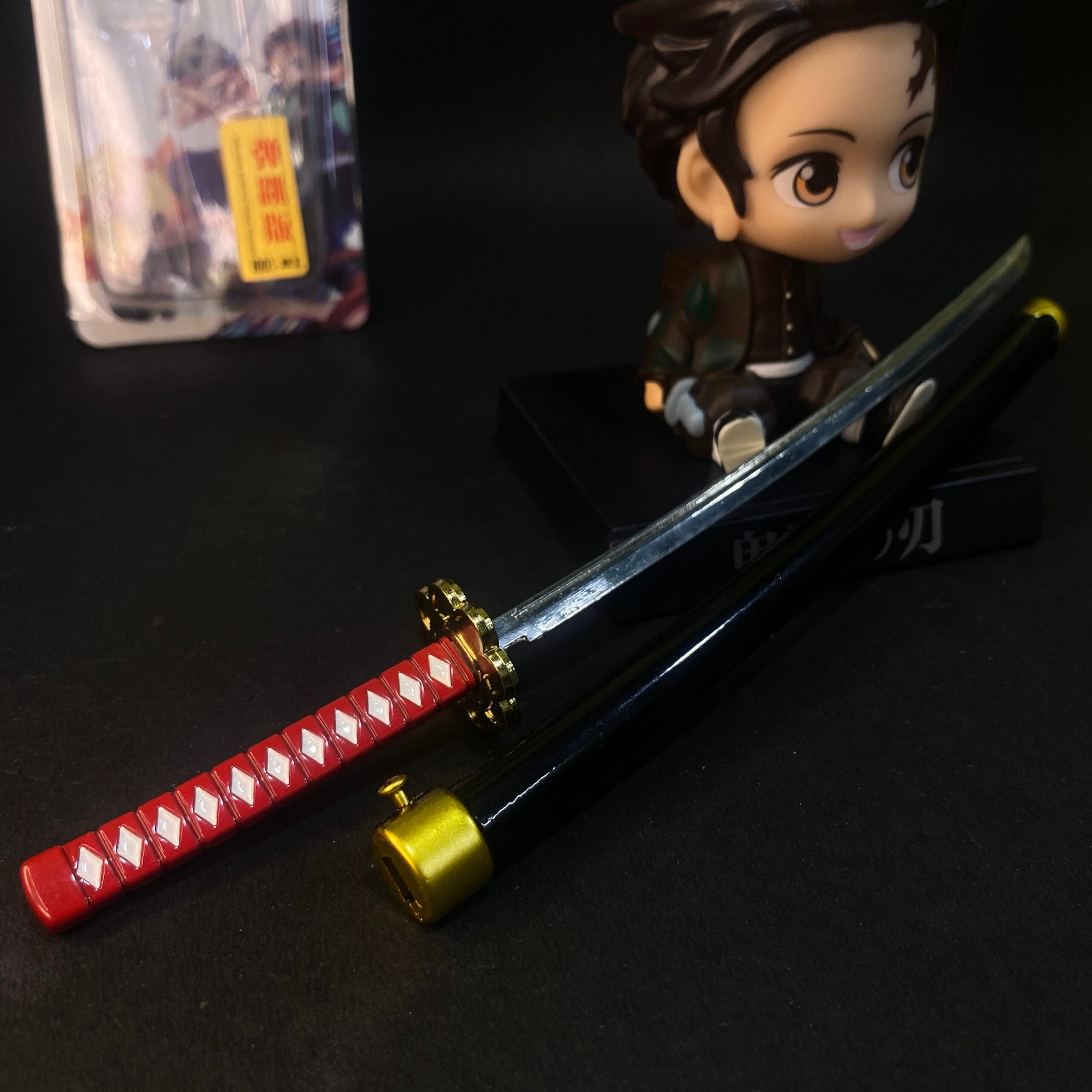 DEMON SLAYER NEZUKO KATANA WITH PUSH BUTTON [25 CM] || DEMON SLAYER