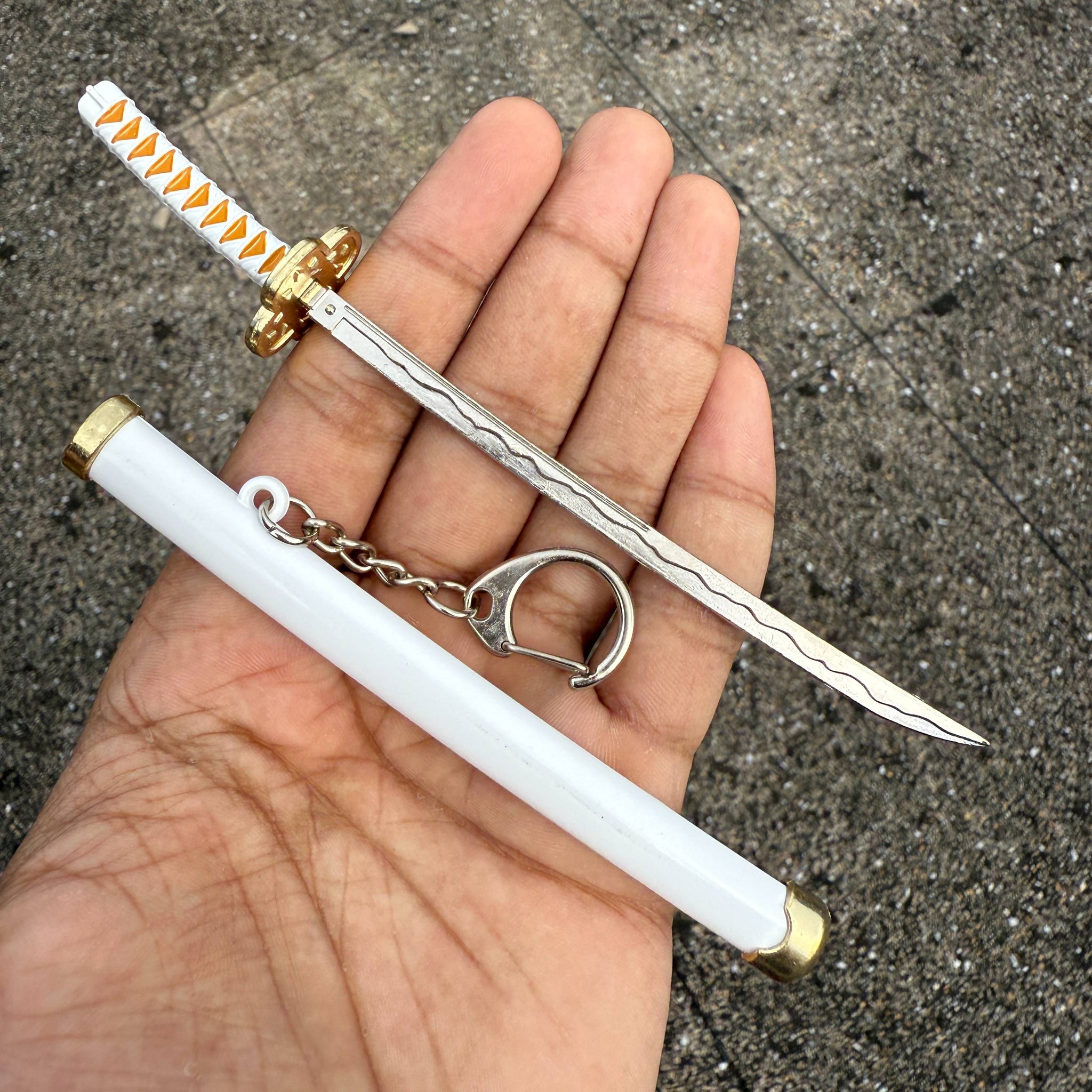Button Lock Wight Metal Katana Keychains [16 CM] Keyring Model 4 || KATANA KEYCHAIN