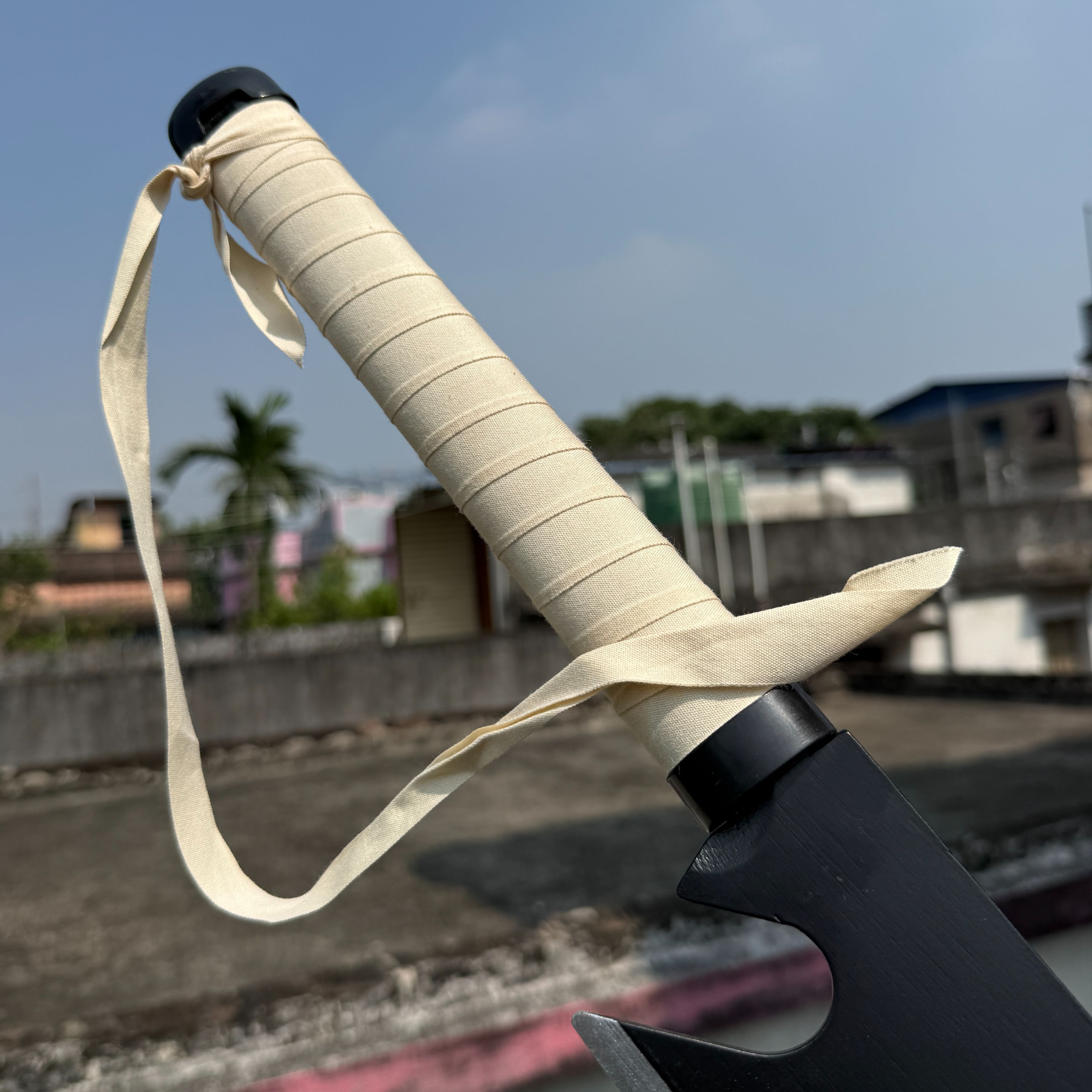 Bleach Ichigo Kurosaki’s Cosplay Replica Premium Life Size Wooden Katana [100 CM] || BLEACH