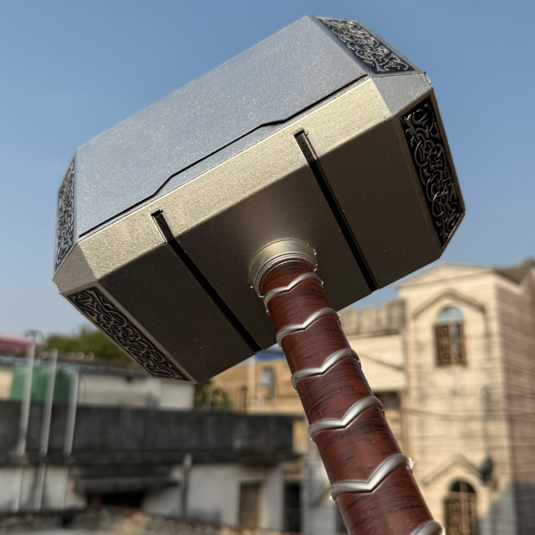 Marvel Thor Mjolnir Hammer - Metal-Finish Prop for Cosplay & Collectors | 44 CM | MARVEL