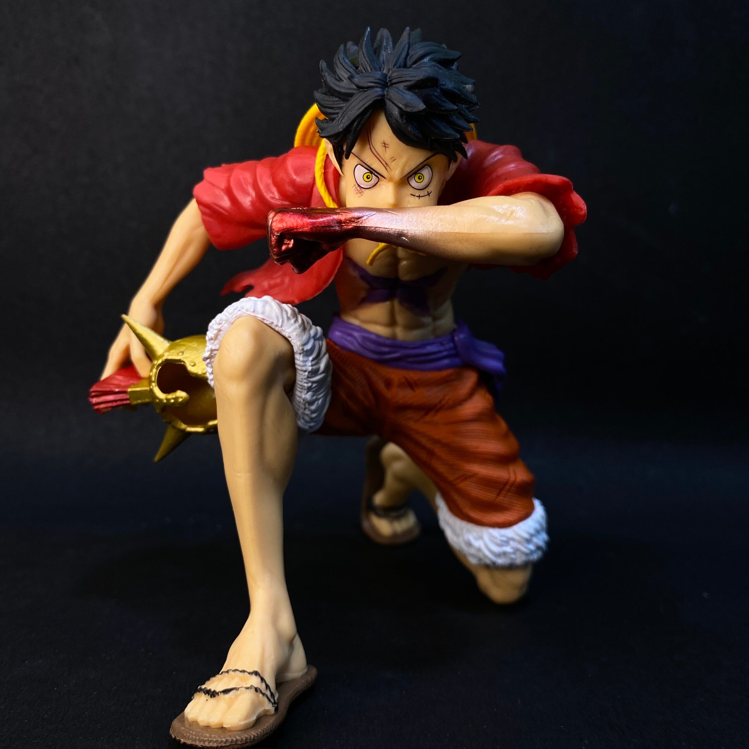 One Piece Limited Edition Monkey D. Luffy Bent Hand PVC Action figure [14 cm] || ONE PIECE